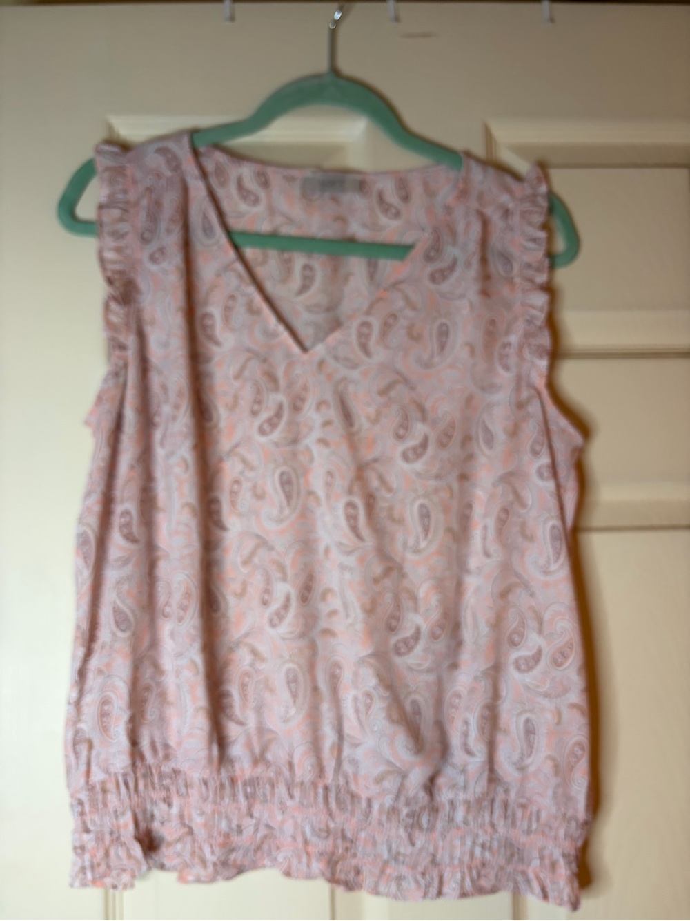 LOFT Light Pink Paisley Ruffle-Sleeve Women's Top